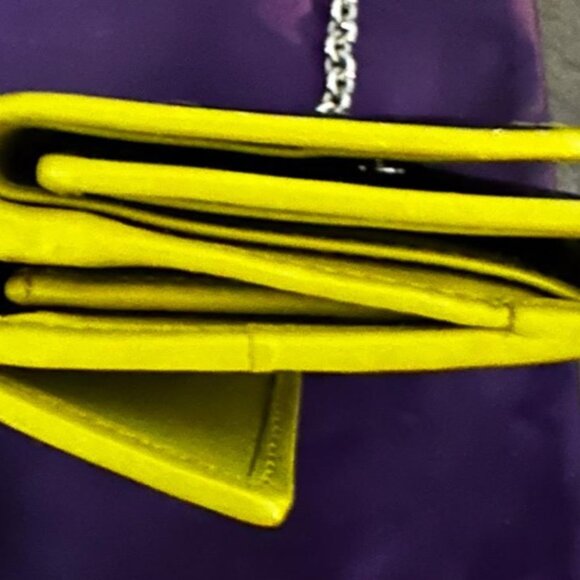 EUC GUCCI Bifold leather wallet with chain GG UNISEX 256442 - Picture 7 of 8